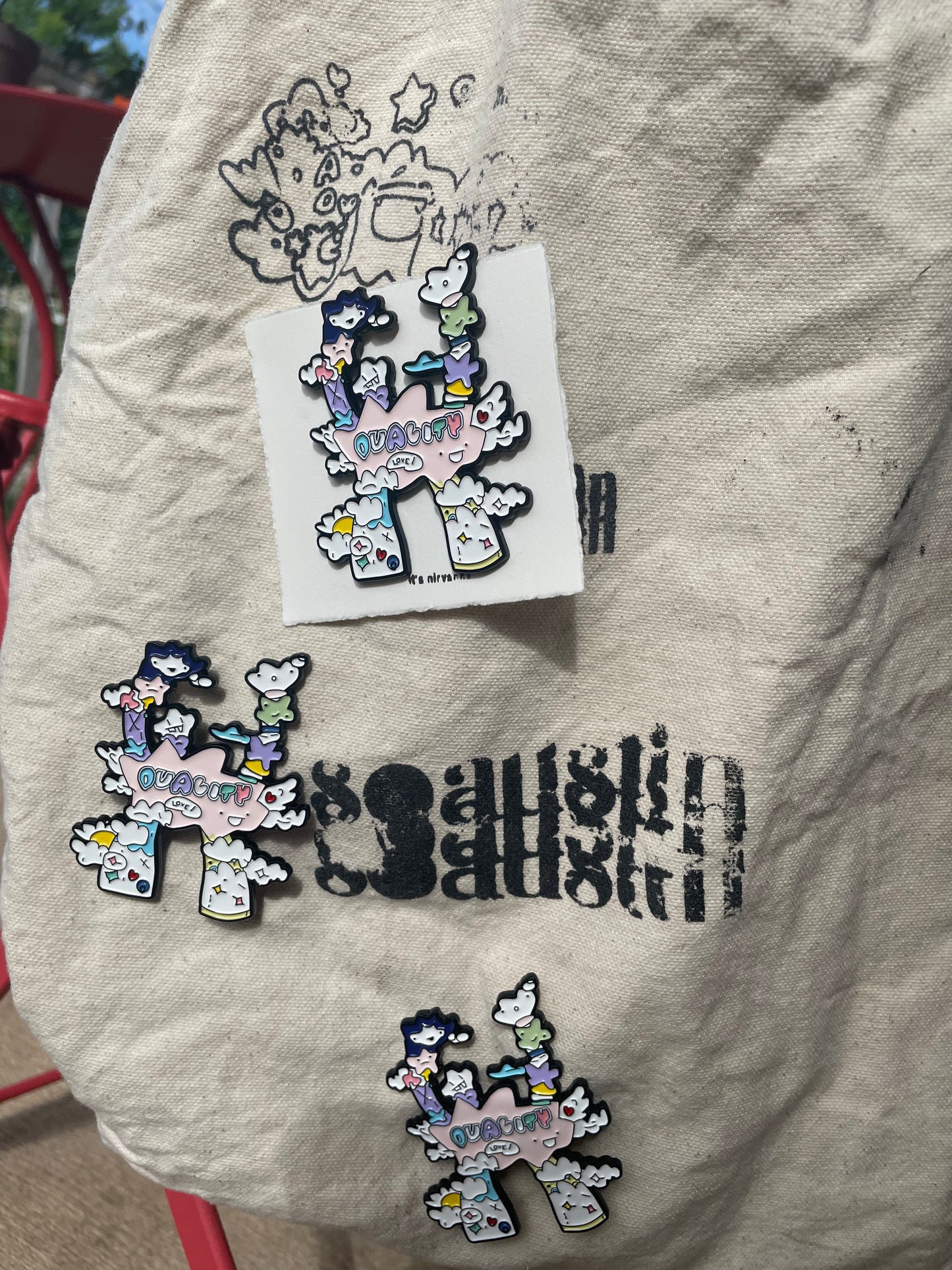 𝗗𝘂𝗮𝗹𝗶𝘁𝘆 Soft Enamel Pin -𝚋𝚘𝚞𝚝𝚒𝚚𝚞𝚎 black metal